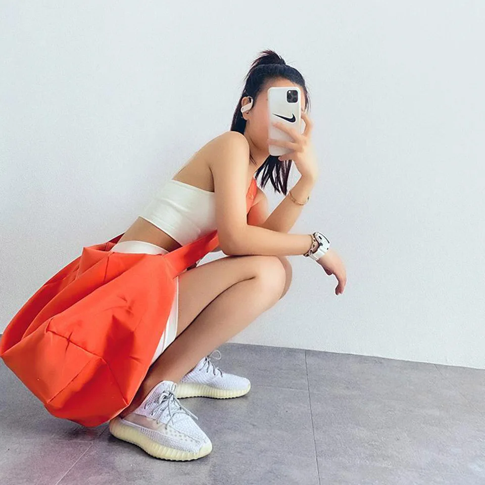 Trend Female Large Capacity One Shoulder Cross-Slung Handbag Simple Pure Color Fitness Multi-Purpose Leisure Sports Bag M601