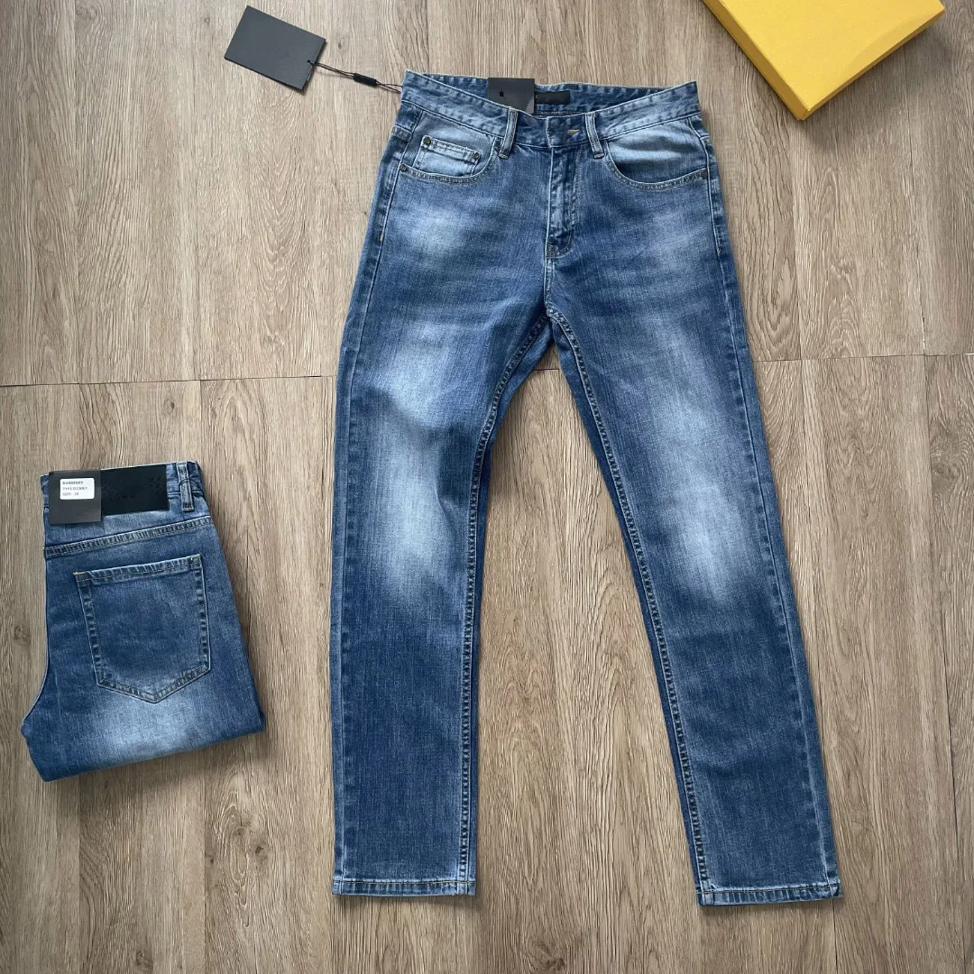 

2022 Men's Washed Blue Business Casual Stretch Slim Jeans
