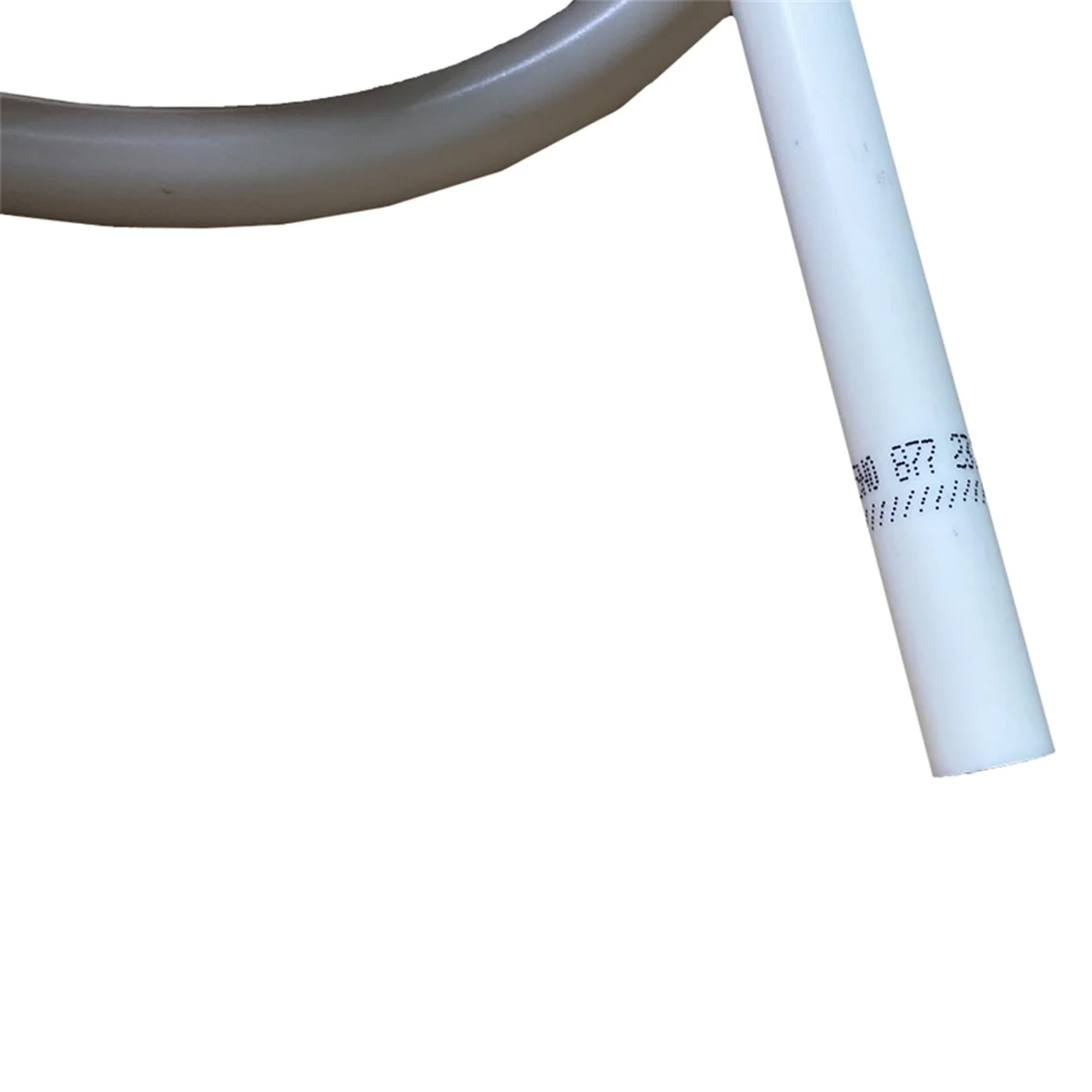 Шланг дренажный передний для VW Tiguan 2010-2017 5N0877231 5N0 877 231 2 шт.