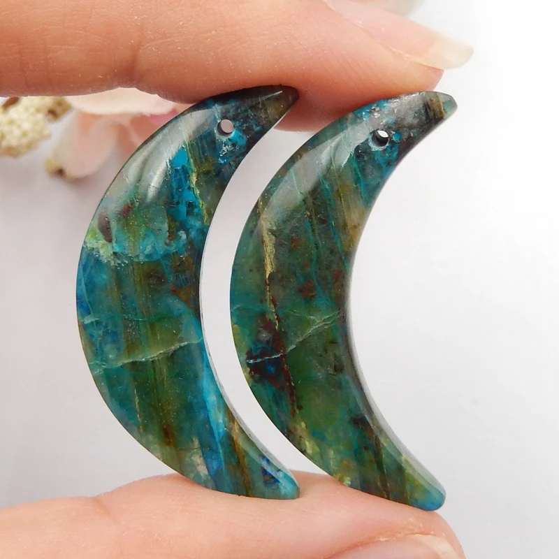 

Fashion jewelry,Natural Gemstone Carved moon Chrysocolla fashion women Earring Bead32x10x5mm7g