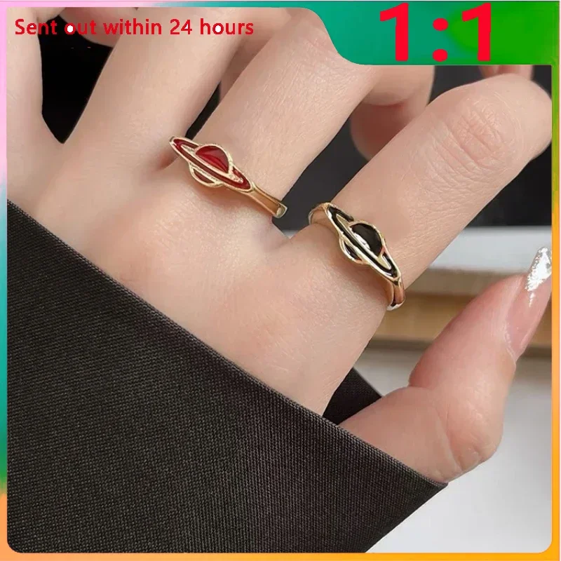 Кольцо Saturn из серебра и черного жареного цвета S925 с лаковой поверхностью простое