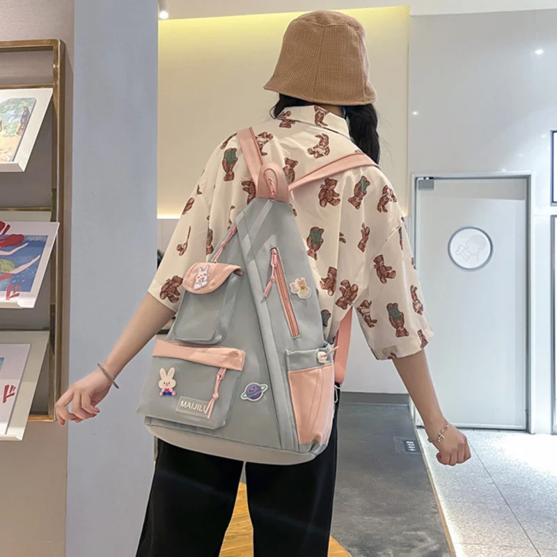 

New Backpack Fashion Women Cute Schoolbag Travel Back Packs Female Personalized School Bag For Teenage Girls Mochilasf