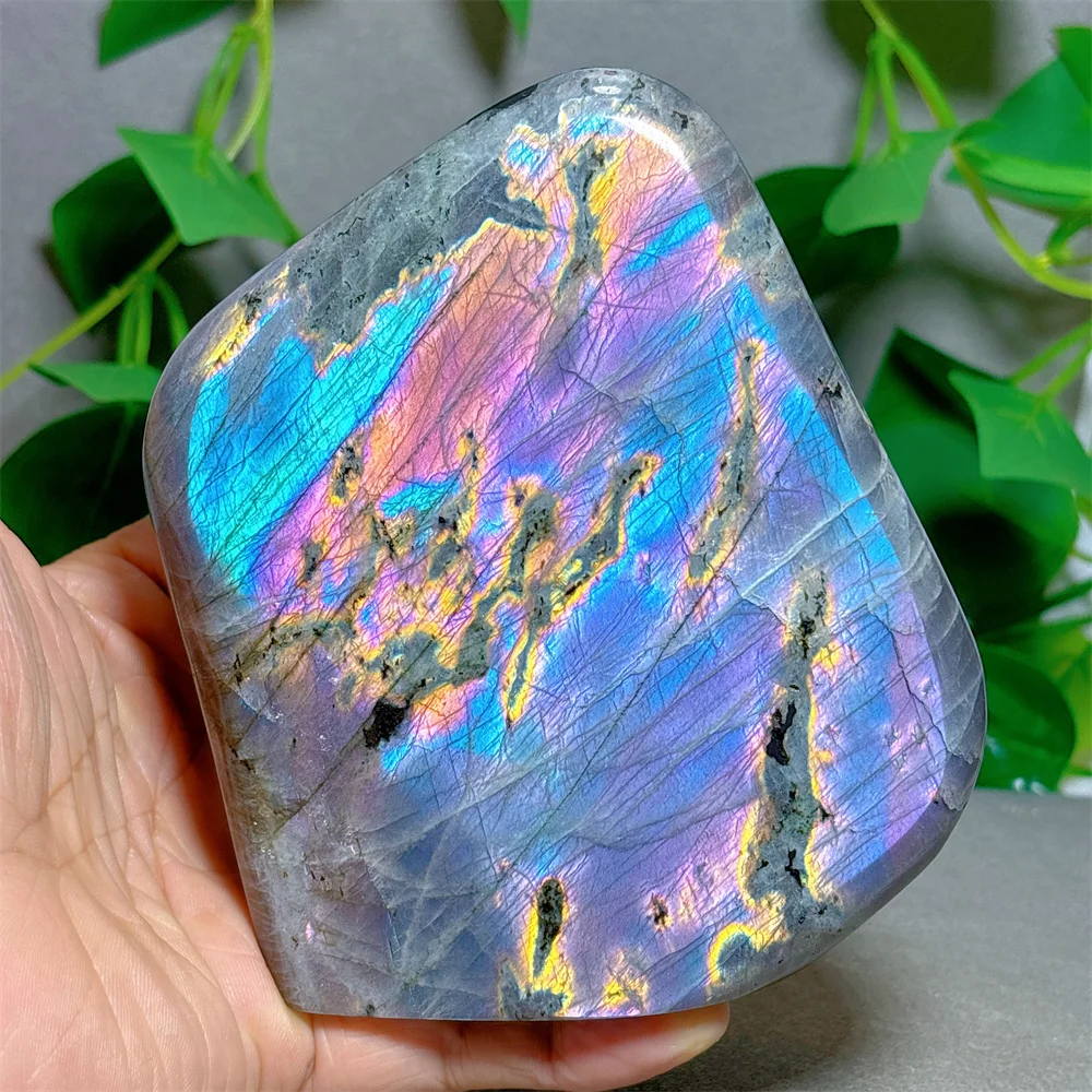 Лабрадорит форма в ассортименте