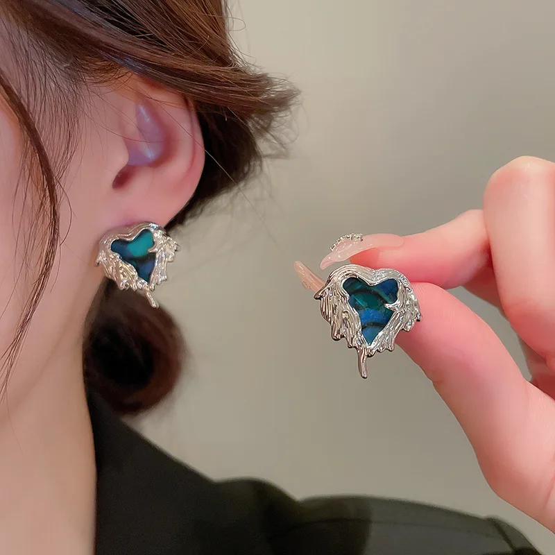 

Punk Lava Liquid Irregular Blue Heart Stud Earring Vintage Temperament Personality Earrings For Girl Women Jewelry Gifts