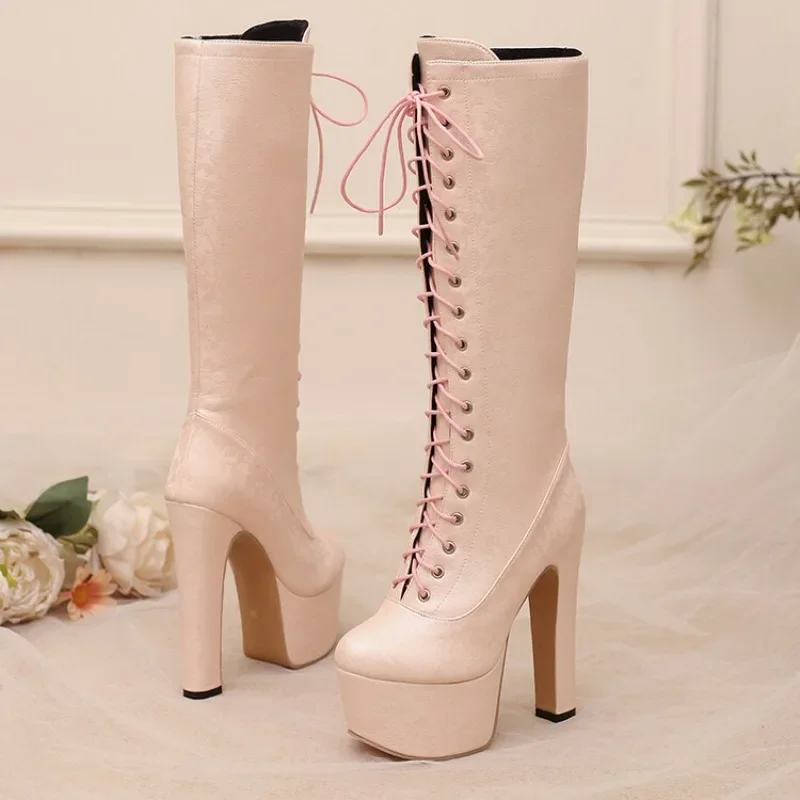 Новые черно-белые сапоги до колена с перекрестным ремешком и принтом женские