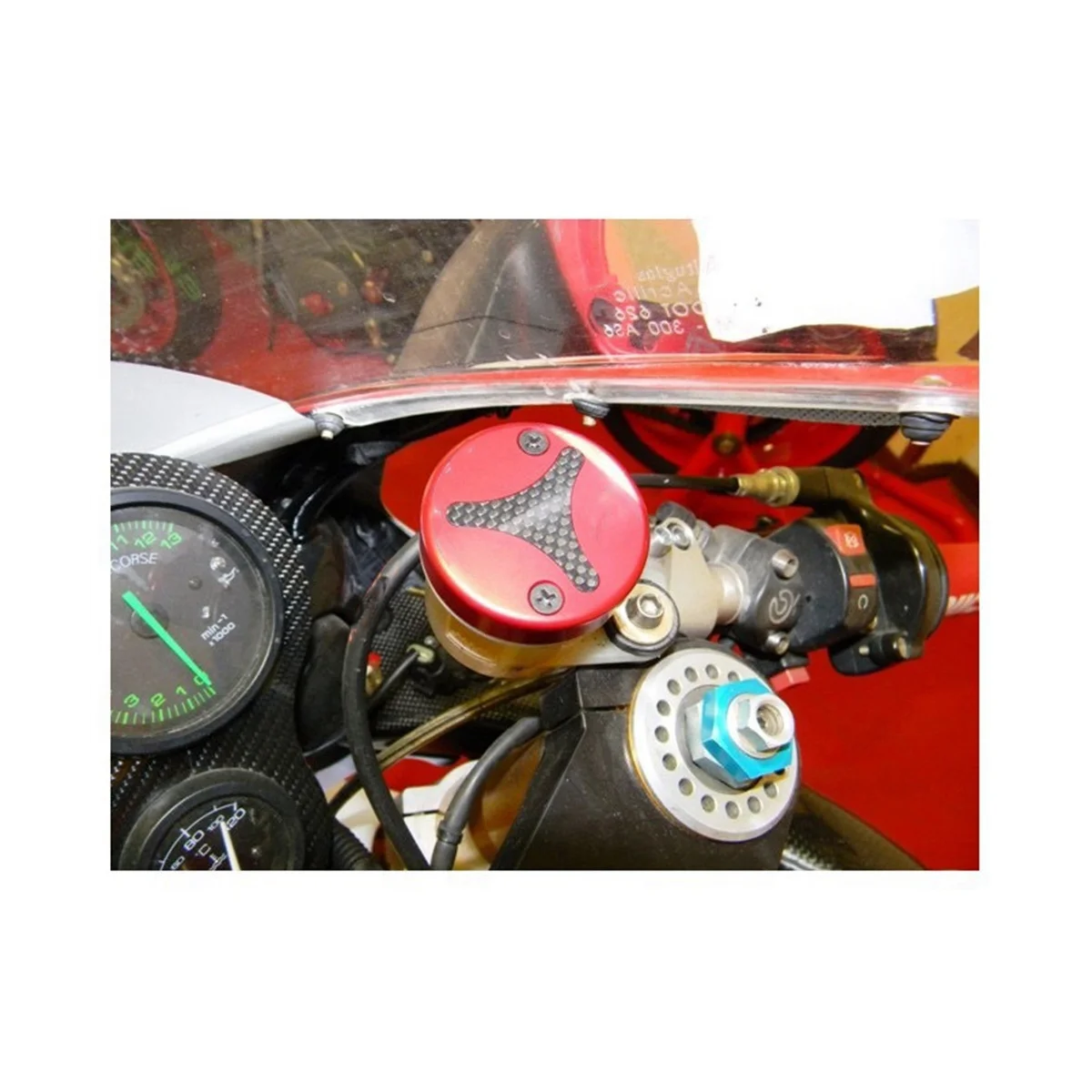 Резервуар для тормозной жидкости мотоцикла защитная крышка 748 916 PANIGALE V4 HYPERMOTARD 950