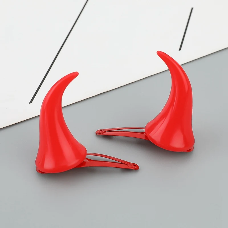 1 пара заколки для волос в виде маленького демона