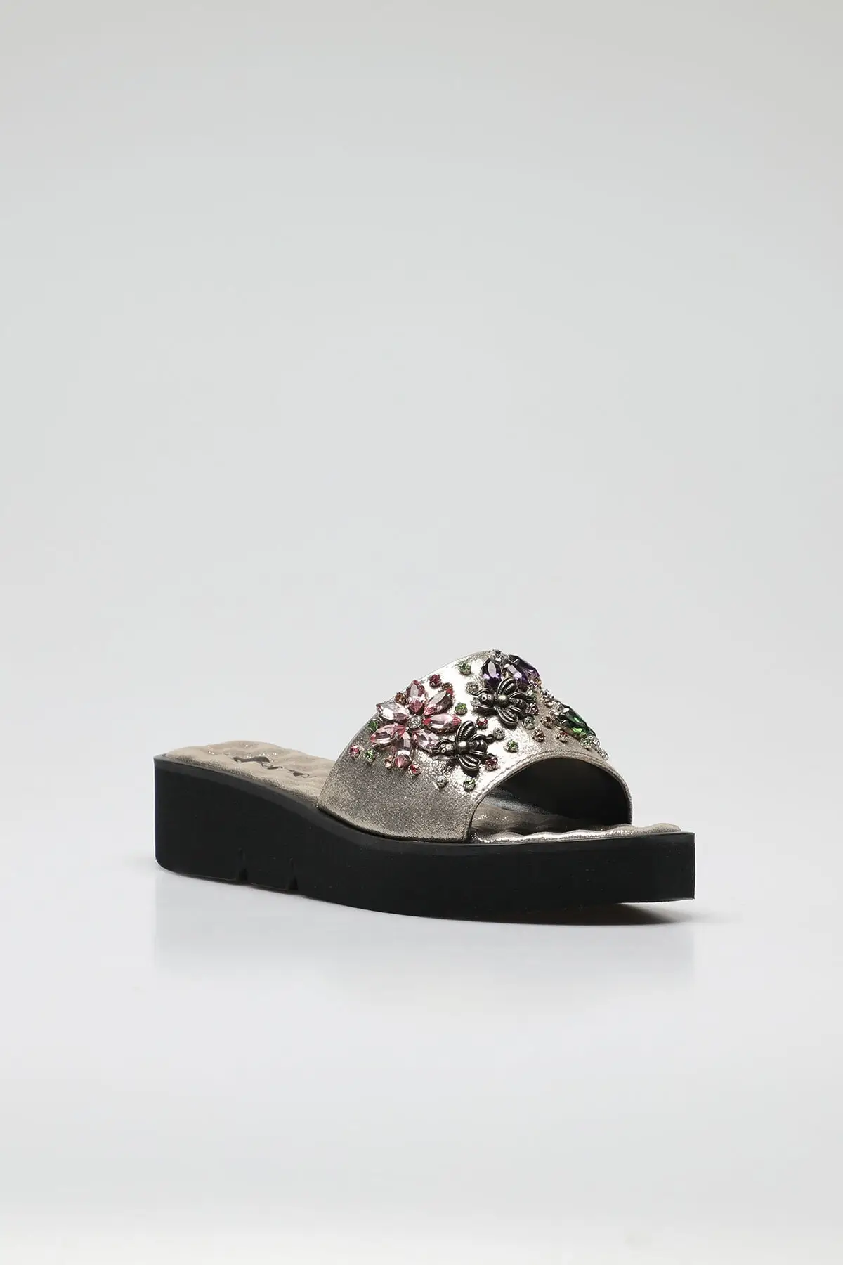 

Fashion Style Gold Sultan Silvery Sandals And Slippers