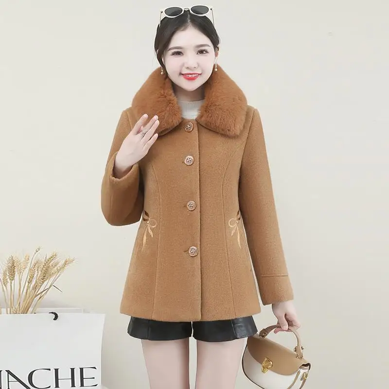 Утепленная верхняя одежда на флисовой подкладке для женщин новинка 2024