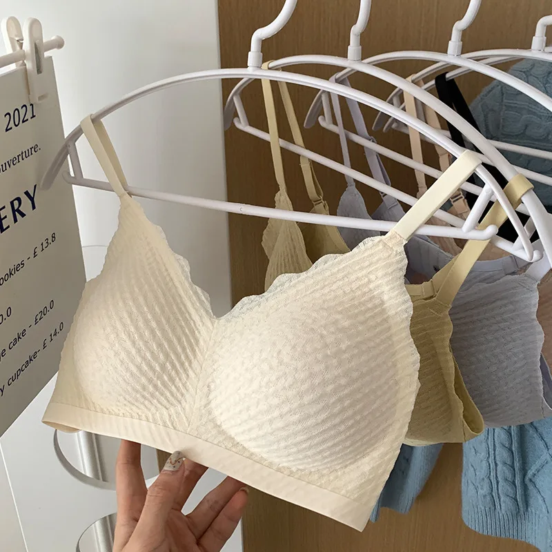 

Wire Free Underwear Women Thin Section Gathered Anti-sagging No Steel Ring Beauty Back Bra