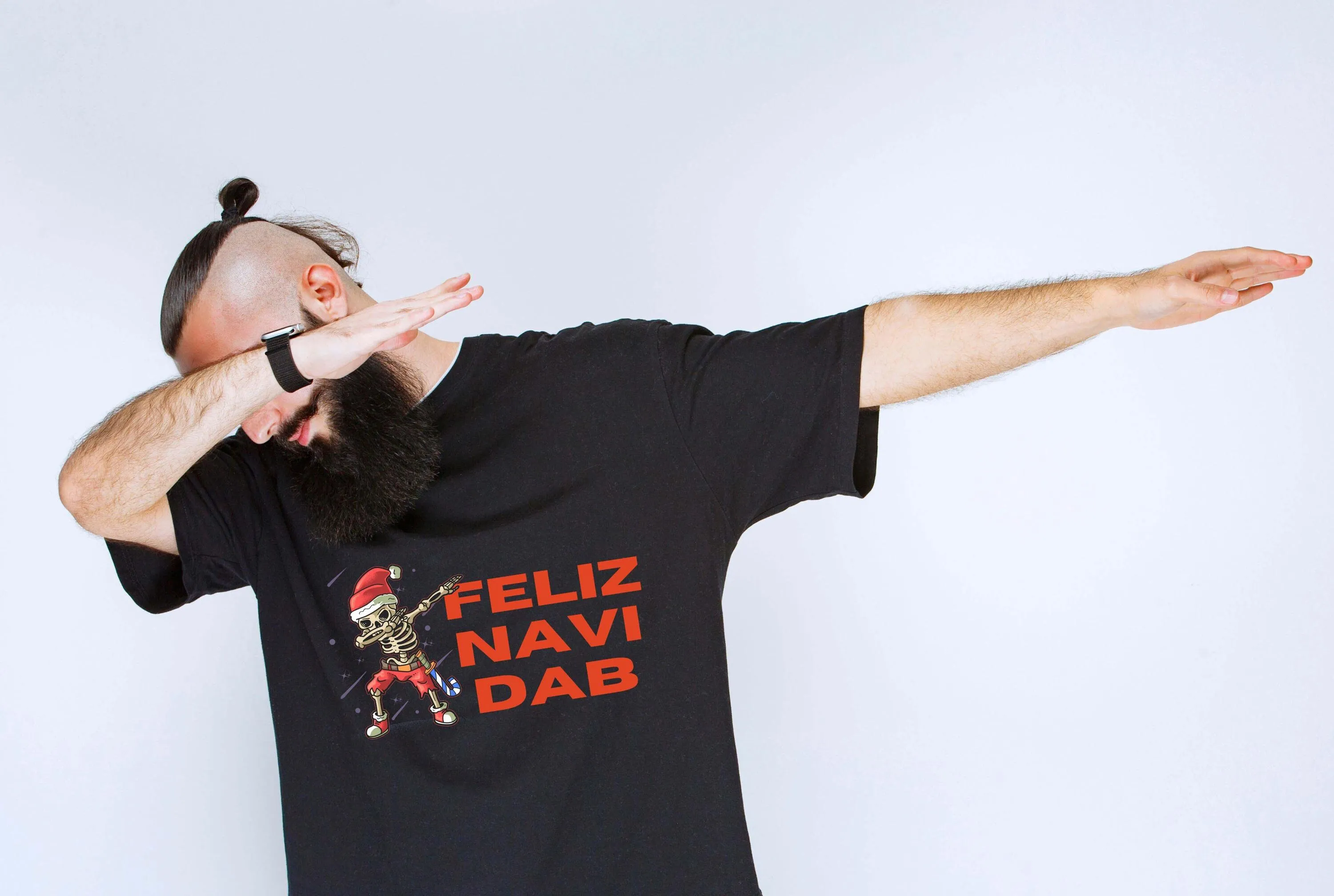 Фото Футболка Feliz Navidad Dabbing Skeleton Dab Pose Merry Christmas Happy Holidays Candy Cane Sword Санта-Клаус Шляпа Сезонная №1