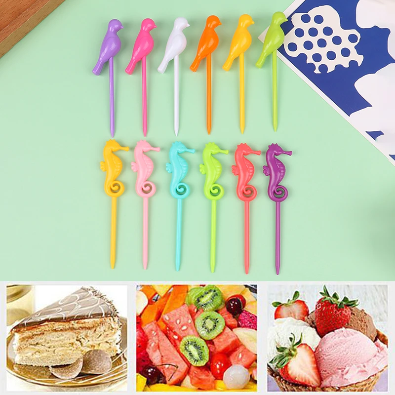 

6Pcs Cute Mini Animal Cartoon Food Picks Children Snack Cake Dessert Food Fruit Forks Lunch Bento Accessories Party Decor