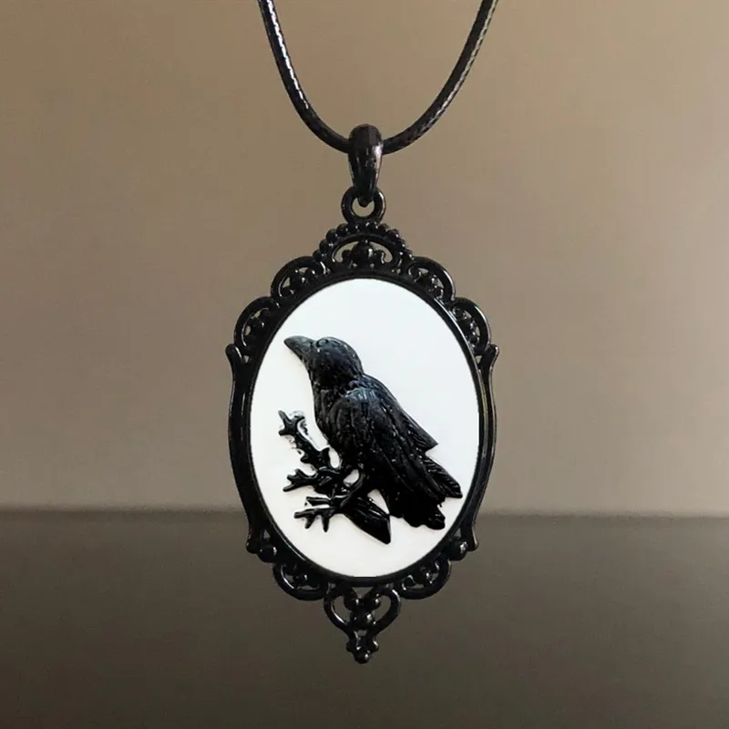 

Gothic 3D Crow Forest Charm Pendant Necklace Mysterious Witch Jewelry Gift Accessories Rope Chain Art Jewelry Crow Choke