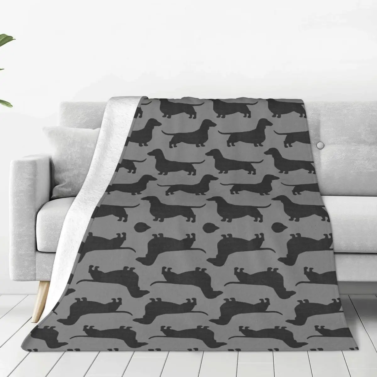 

Dachshund Dog Silhouette Flannel Throw Blanket Wiener Sausage Doxie Blankets for Bedding Bedroom Warm Bedding Throws
