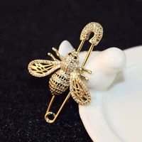 luxury brand full crystal gold color bee brooches for woman shiny hollow bees brooch pin for coat scraf fine jewelry