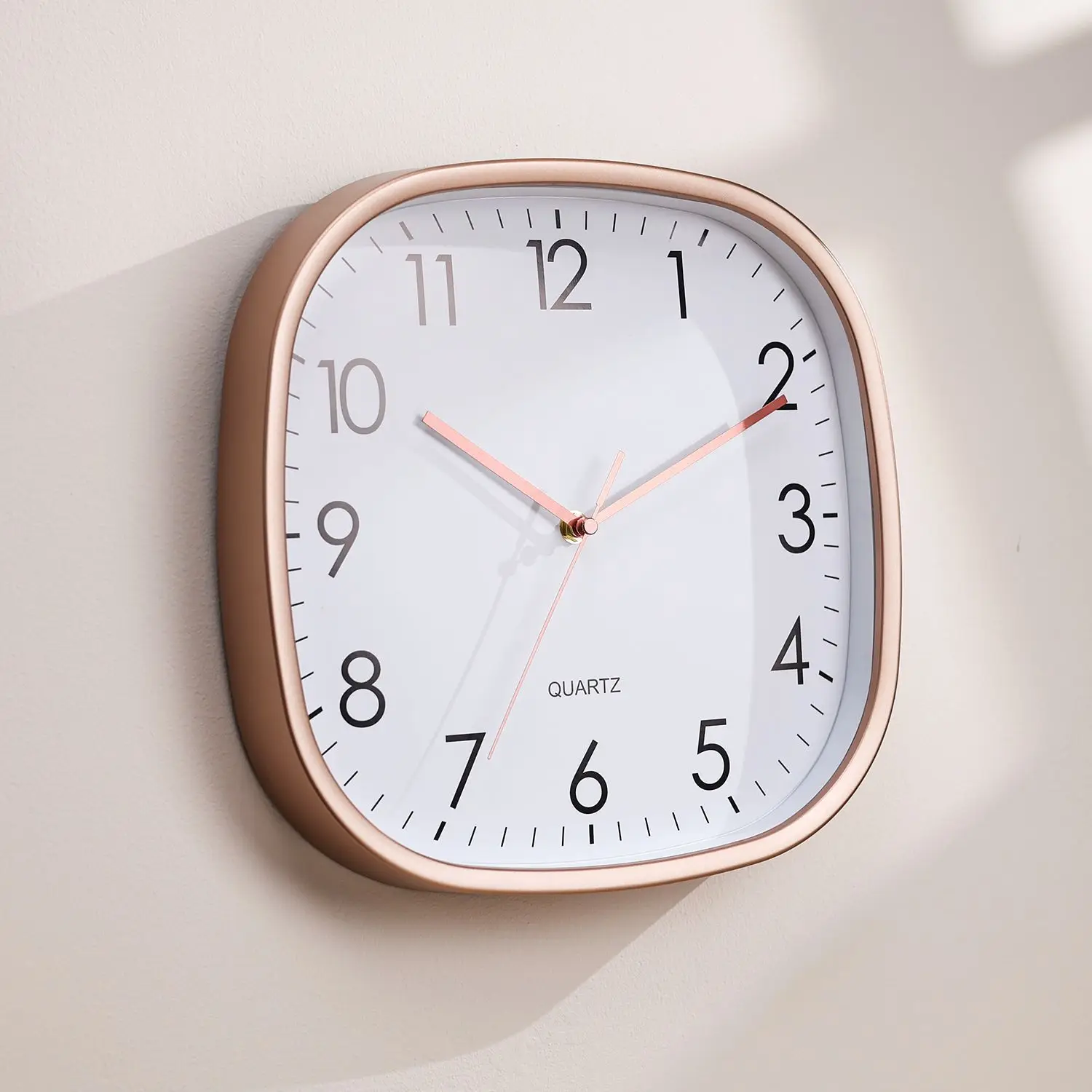 

Living Room Wall Clock 12 "silent Square Corner Luminous Home Clock Wall Clock Simple Living Room Decoration Modern Design