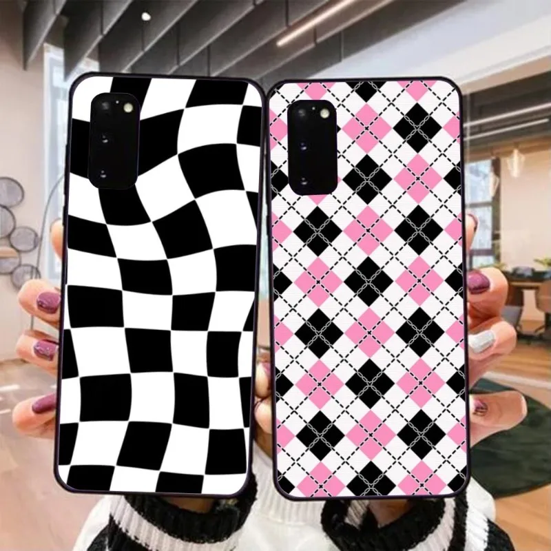 

Luxury Lattice Checkerboard Phone Case for Realme GT 2 9i 8i 7i Pro X50 X2 C35 C21 C20 C11 C3 Black Soft Cover Funda Shell