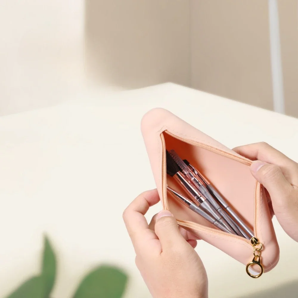 Дорожный держатель для кистей макияжа из силикона