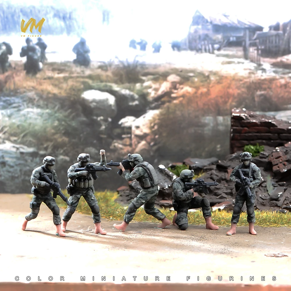 Фото 3D-миниатюрные фигурки 1/64, 1/43, 1/24, 1/18: Солдаты штурмовой группы с оружием, модель для сценариев наземных боевых действий, декор для моделей транспортных средств №5