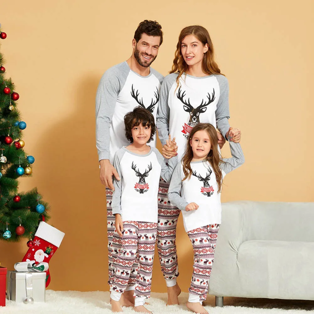 

Menoea Christmas Family Matching Outfits Sets Newborn Infant Baby Rompers Spring and Fall Adult Children Deer Print Tops+Pants
