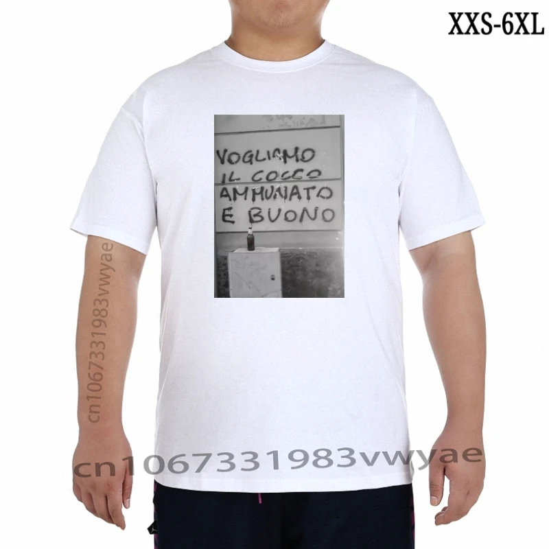 

Футболка с рисунком «поцелуй»