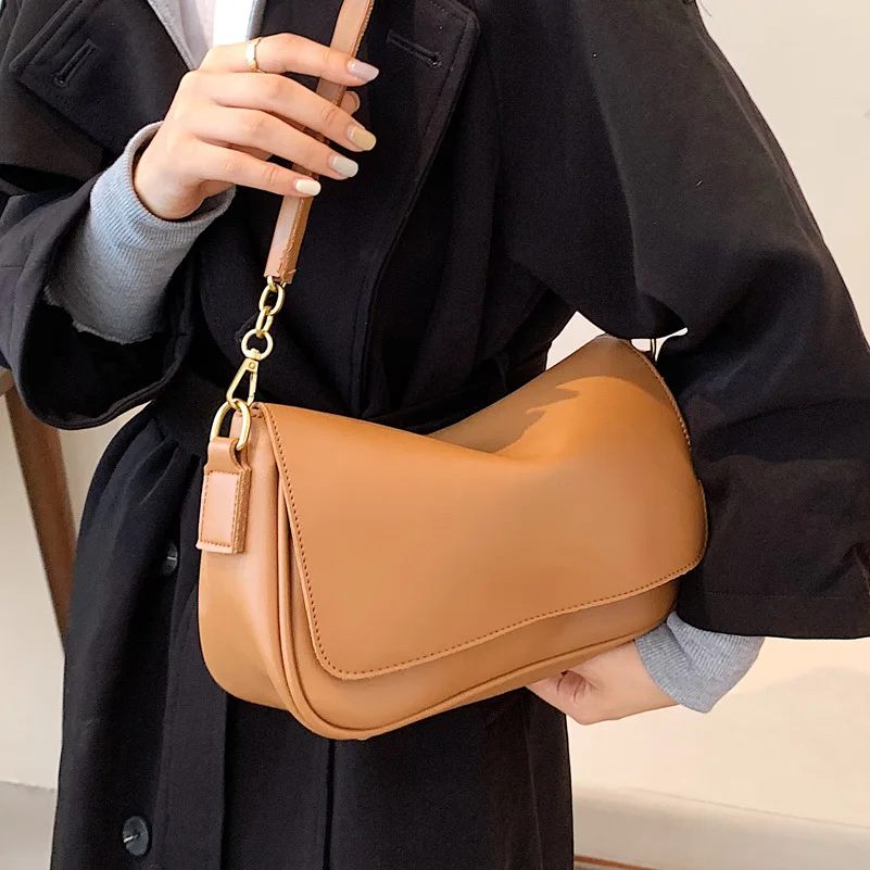 

2022 New Korean Version Fashion Simple Casual Soft Leather Retro Literary One-shoulder Hand-held Messenger Flap Women's Bag