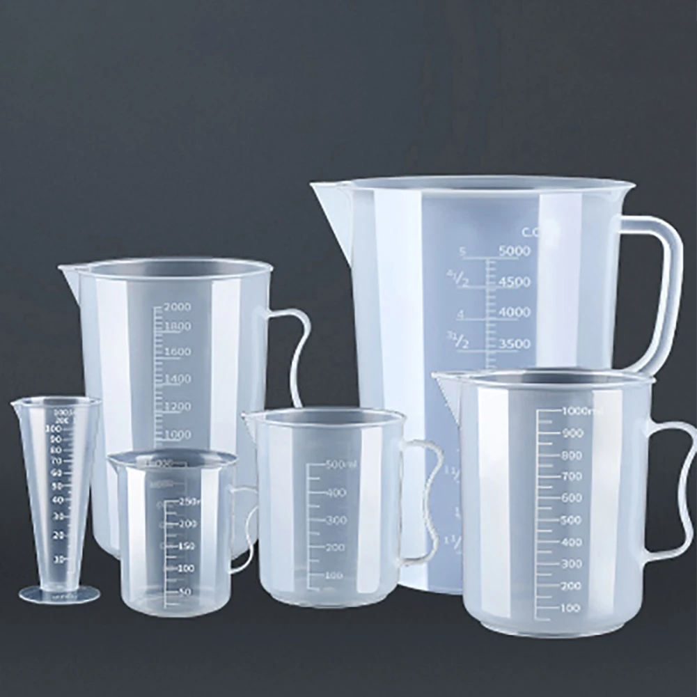 

Plastic Measuring Jug Beaker Transparent Measuring Cup Chemical Resistant Tip Mouth Jug Pour Spout With Handle Cup 250ML-5000ML