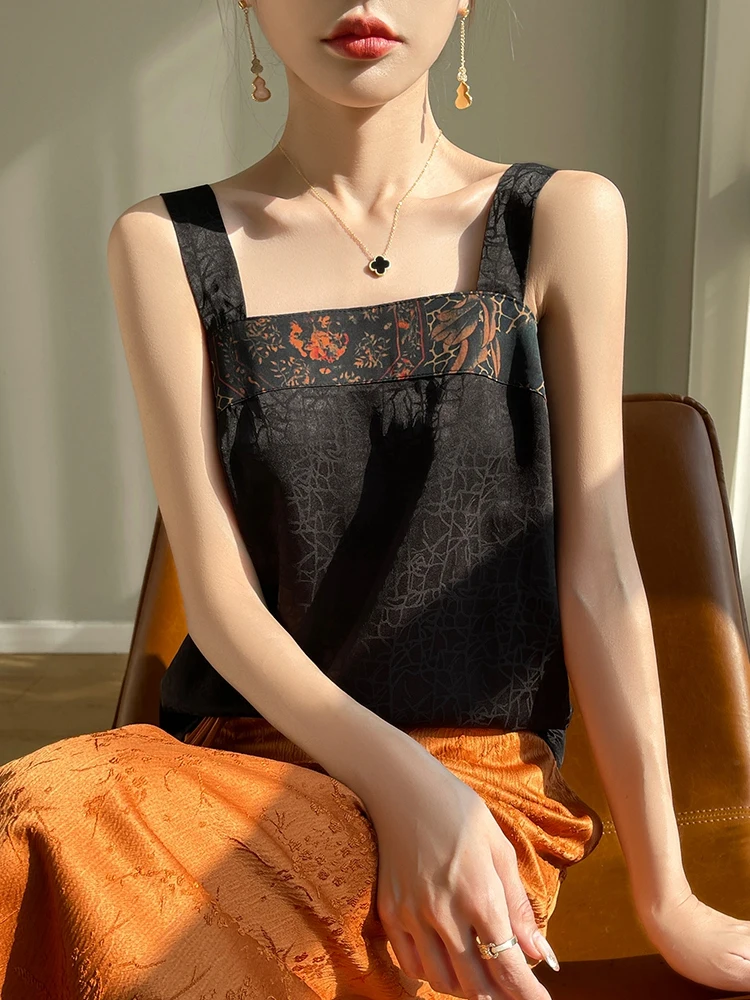 Майка женская атласная на бретельках