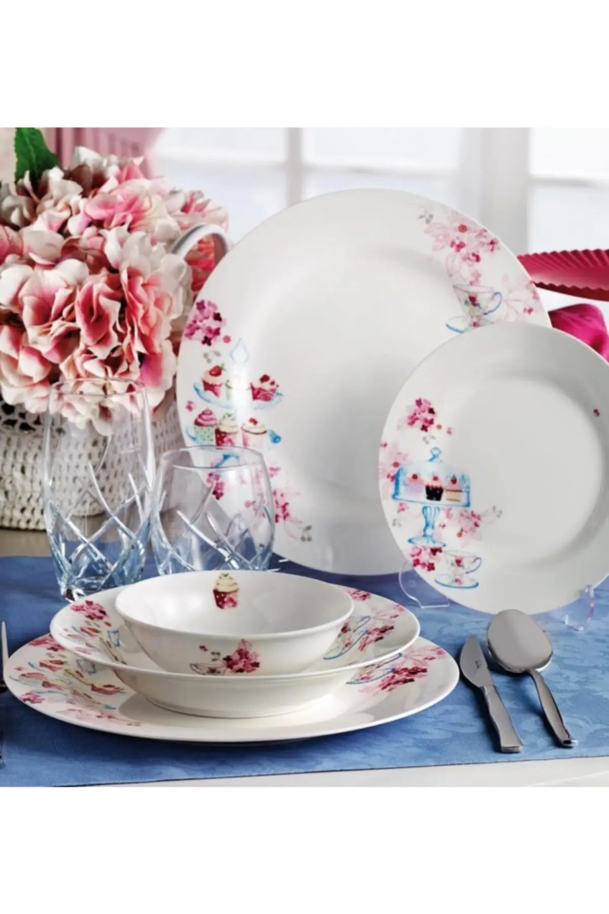 

24 piece 6 Personality Daily Meals Takımı2021 Summer water kettle, Coffee blender, fryer, Vacuum