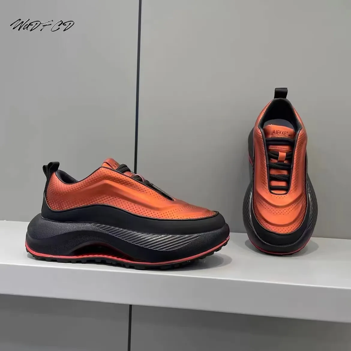 

Chunky Sneaker Men Designer Colorful Punk Board Shoes Fashion Casual Microfiber Leather Upper Height Increased Platform Shoes