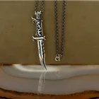 Ожерелье с клиновидным ножом и цепочкой из настоящего искусственного серебра