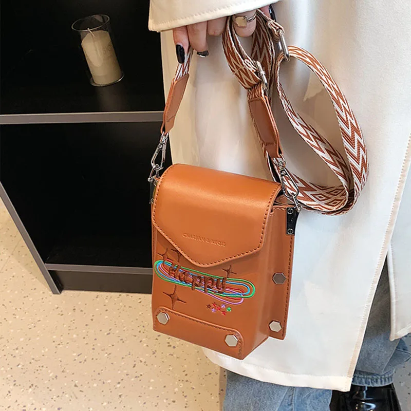 Embroidered Letter Single-shoulder Mobile Phone Bags Portable Coin Purse Commute Lipstick Key Storage Crossbody Bags for Women