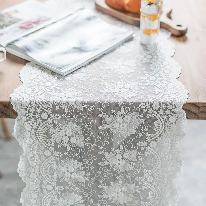 

Retro Lace Embroidery Table Runner Simple Flower border Table cloth for Home Dining Wedding Bapteme Decoration