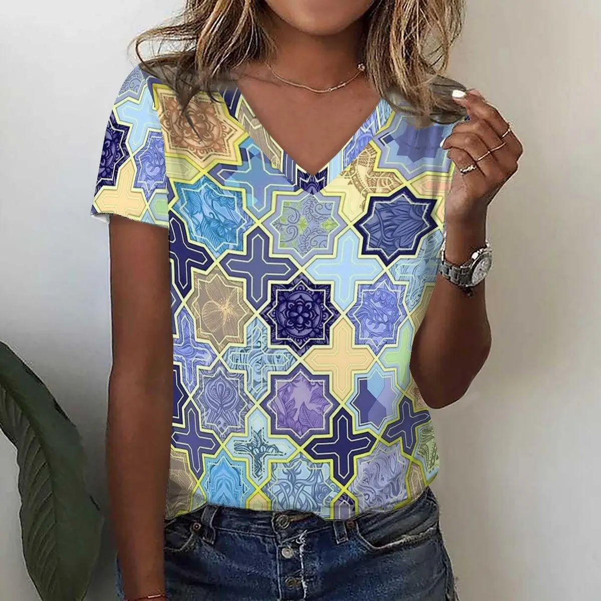 

Женская модная футболка с V-образным вырезом и коротким рукавом, пуловер с 3d-геометрическим принтом, Повседневная Уличная женская футболка, Топ