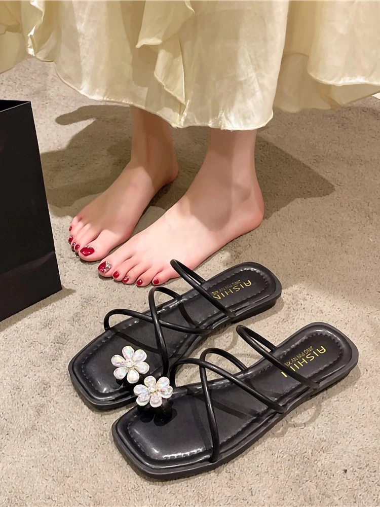 

Beach Shoes Slippers Casual Slides Slipers Women Jelly Flip Flops Sabot Luxury Flat Rubber 2023 Summer Glitter Rome Crystal PU