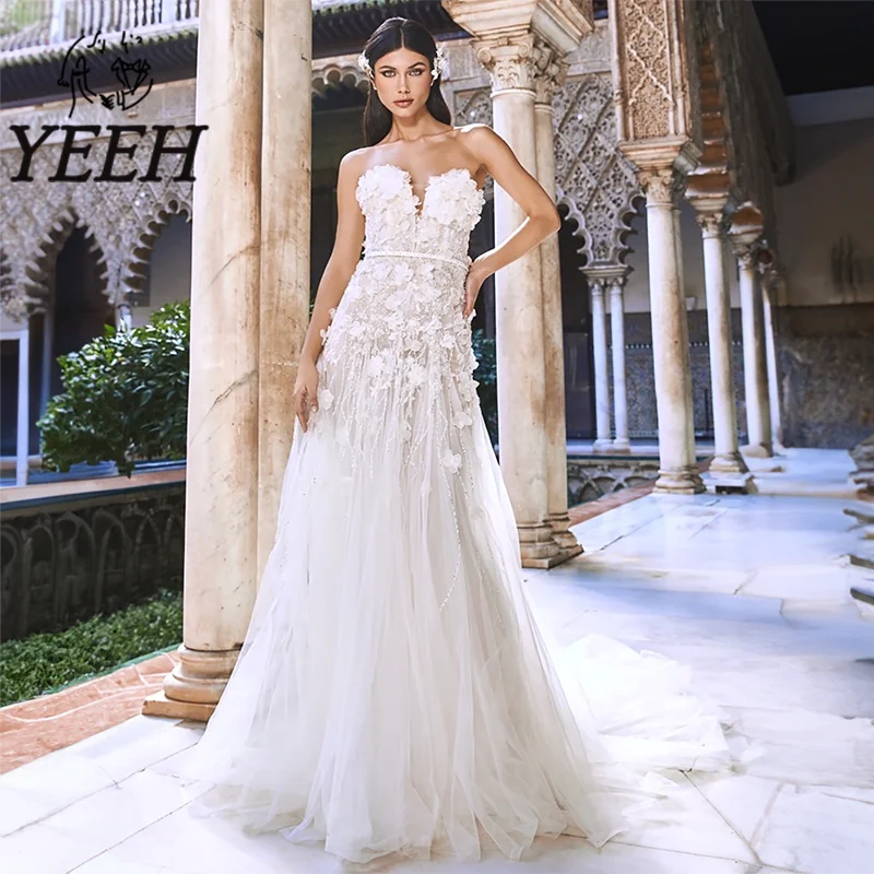

YEEH Sweetheart Neckline Wedding Dress Beaded Lace Appliques Bridal Gown with Cape A-line Court Train Vestido De Noiva for Bride