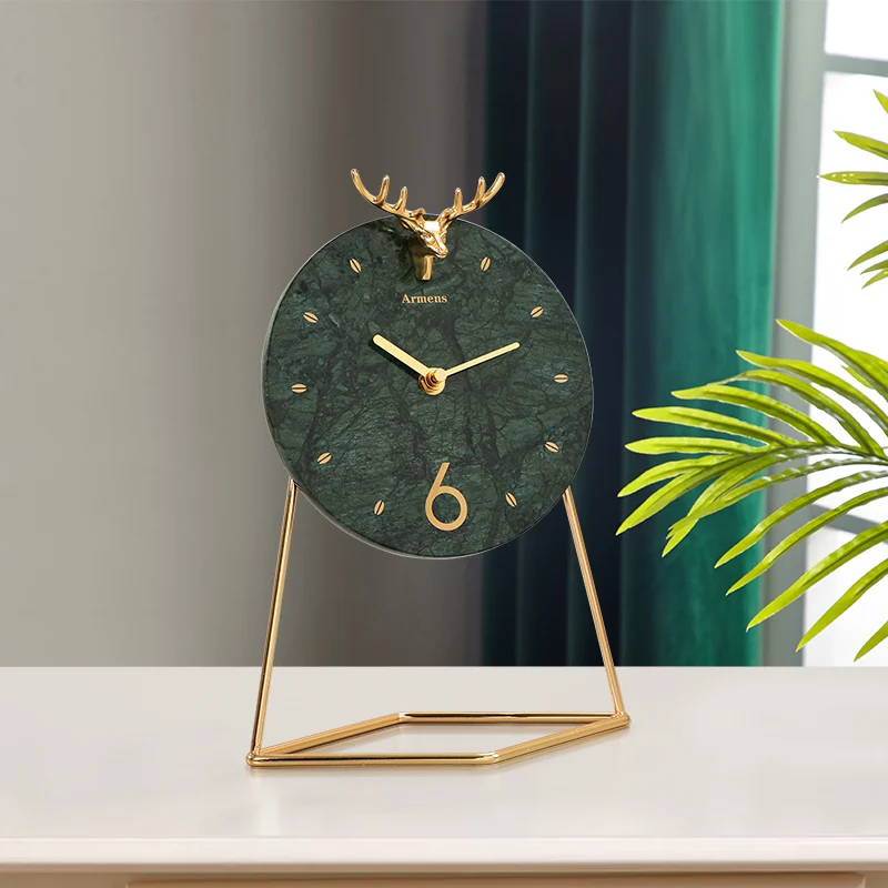 Relógio de mesa de luxo nórdico moderno e minimalista veados metal mudo escritório digital relógio de mesa escrivaninha quartzo decoração da sua casa
