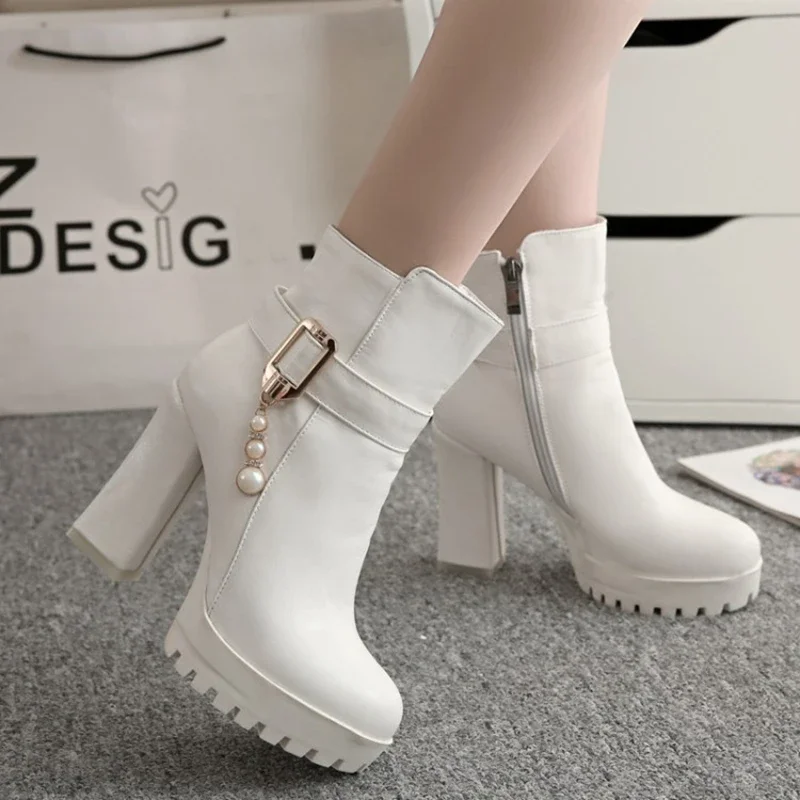 

BLXQPYT Botas Mujer 2021 ботинки на платформе на высоком каблуке на молнии боевые кожаные ботинки на щиколотке для женщин Зимняя Теплая обувь женская обувь 7172