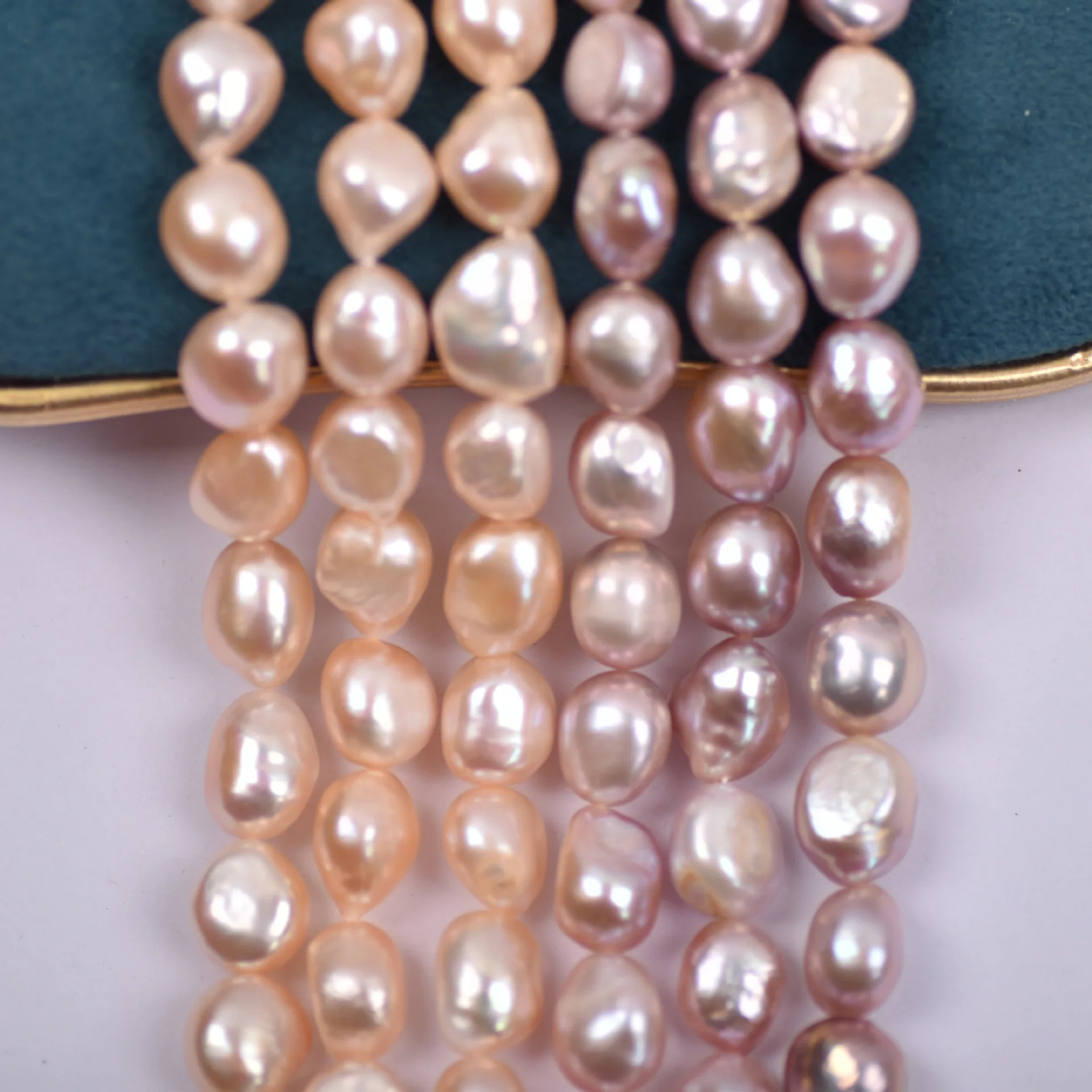 

Large Particle Pink Purple Baroque Two-sided Light Special-Shaped Vertical Hole Straight Hole 11-12mm Natural Freshwater Pearl
