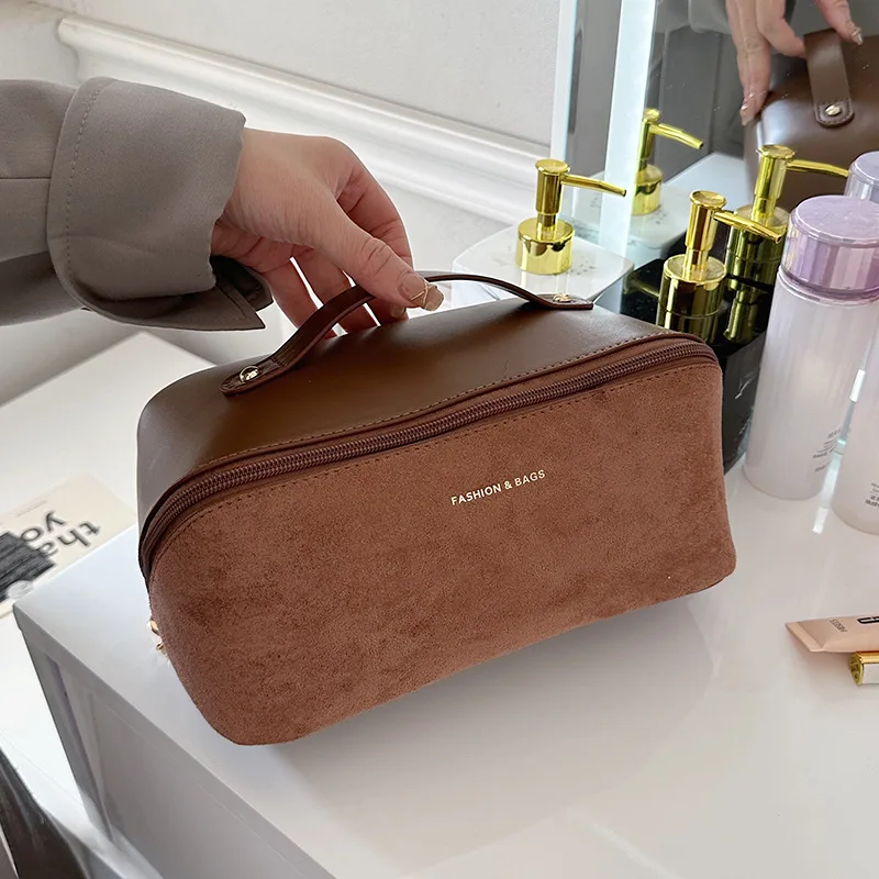 Makeup Bag Female Large Capacity  Portable ins Advanced Sense Net Celebrity New Travel Cosmetics Containing Bathroom Washbag