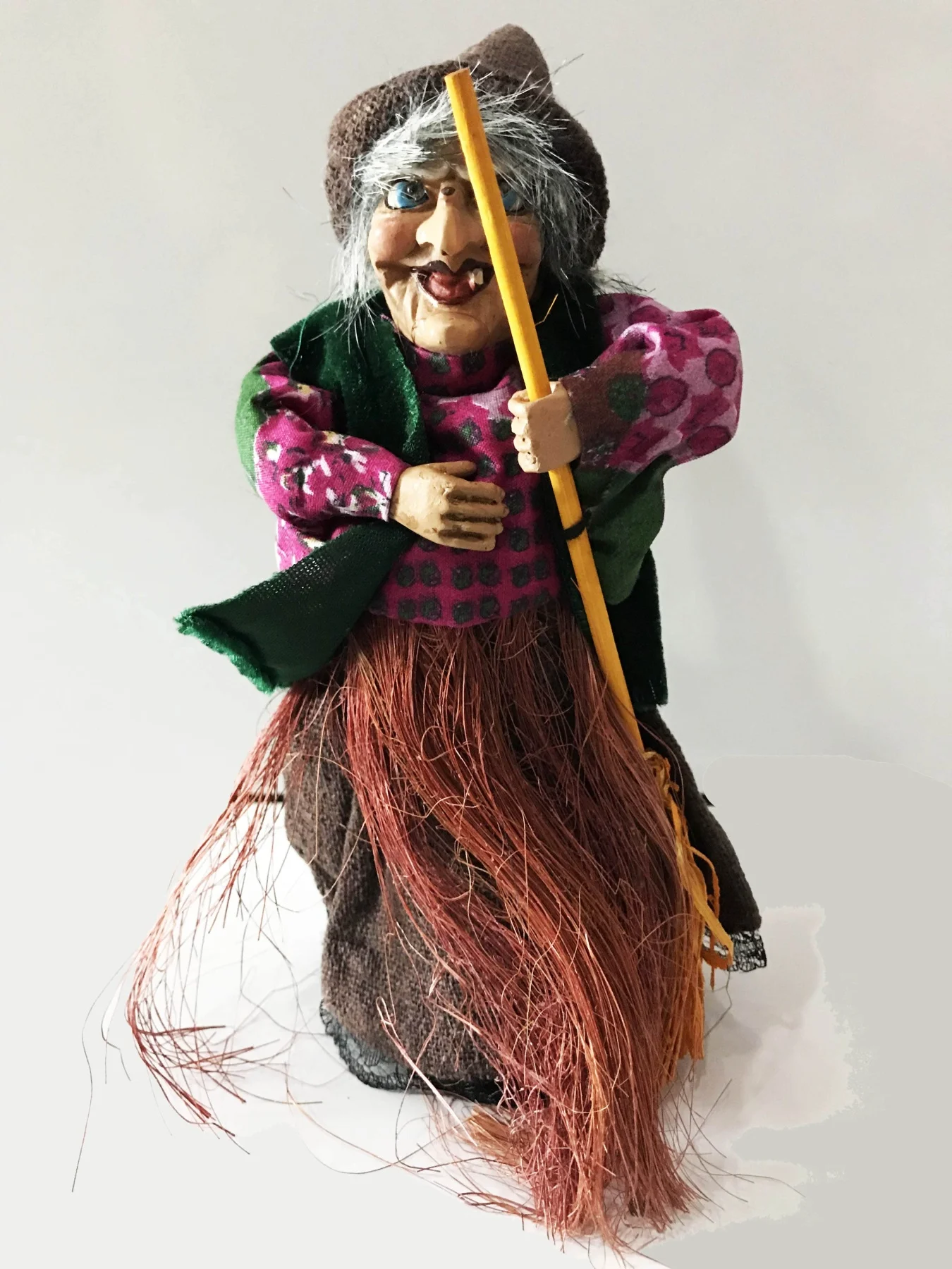 

Сенсорная озвученная подставка в розовом платье Witch 25 см