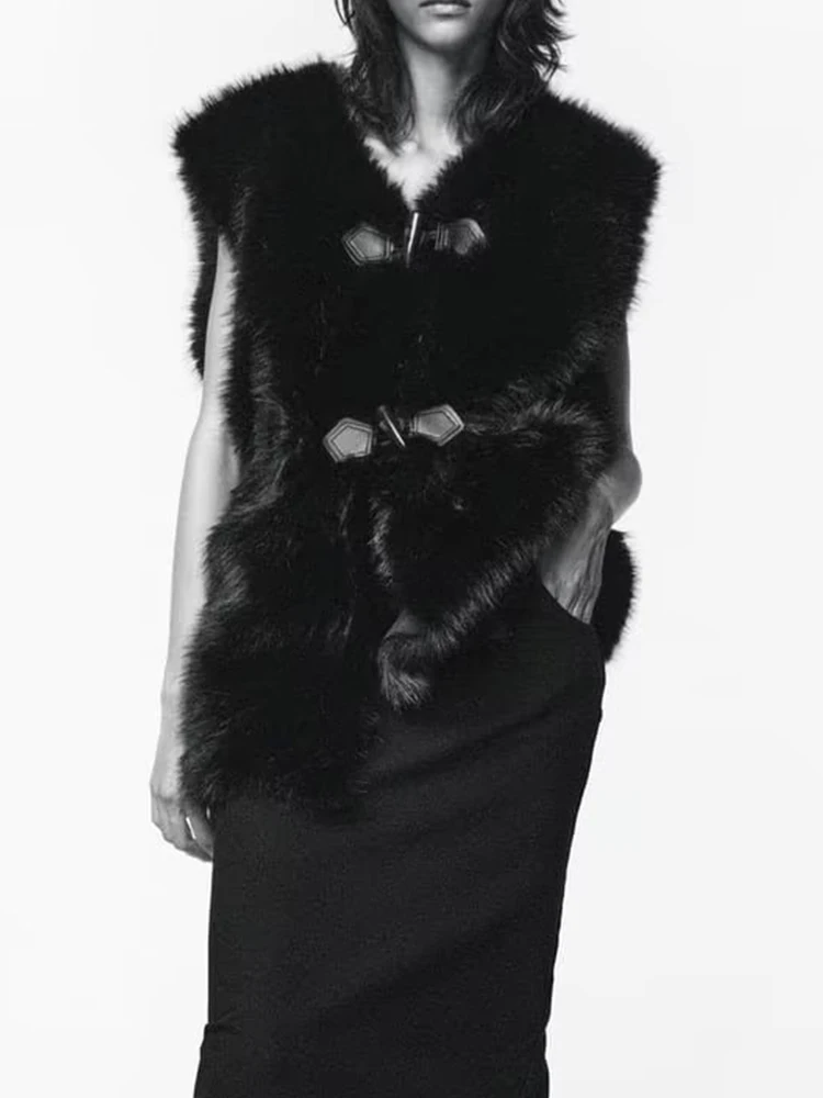 

Куртка женская без рукавов с искусственным мехом, на зиму