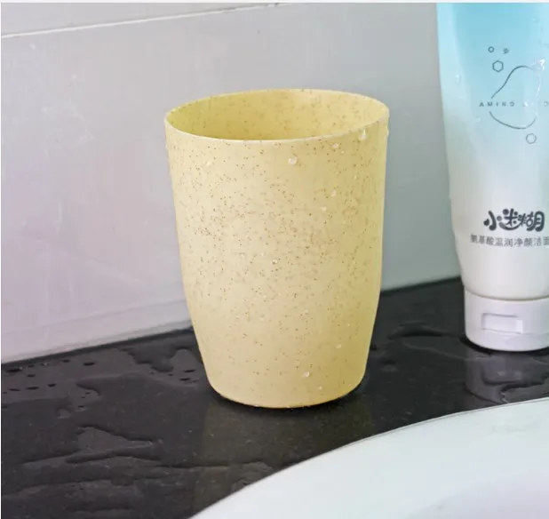 

Простой стакан для чистки зубов