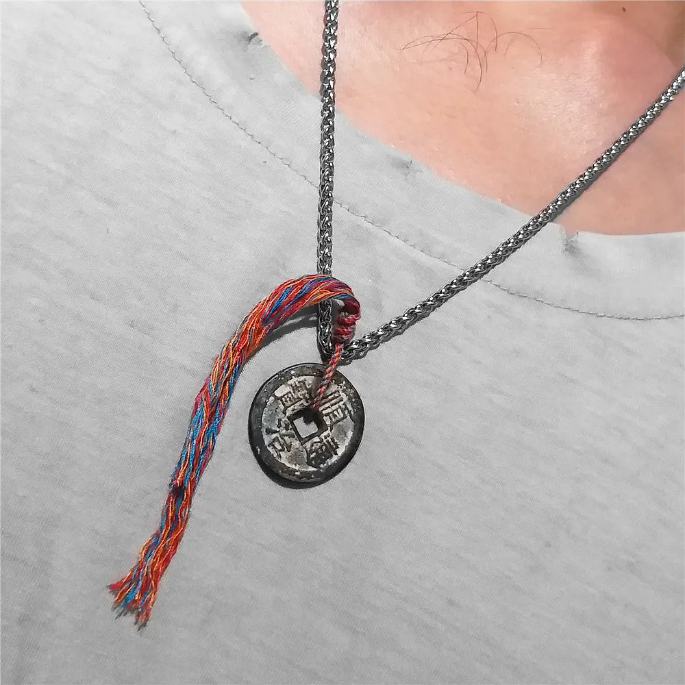 

Copper Coin Amulet Wealth and Lucky Pendant Necklace Feng Shui Tibetan Braided Lucky Knots Rope Women Men Necklaces