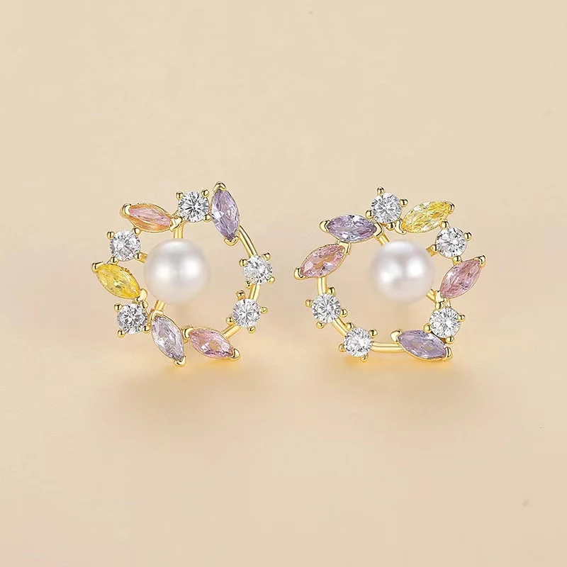 2024 Новое цветочное ожерелье для женщин с роскошным дизайном модный и