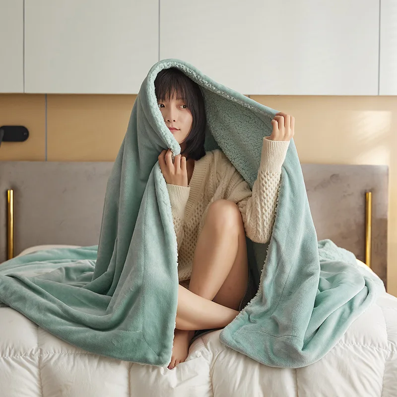 

Double layer thickened lamb fleece blanket Super smooth and warm Single person double person flannel blankets Children's quilt