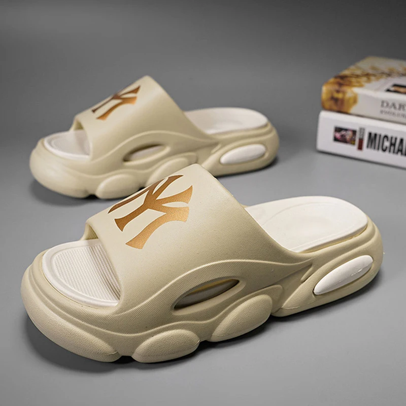 Men Lightweight High-quality Cloud Slippers Eva Non-slip Soft Beach Sandals Sneakers Women Men Garden Shoes