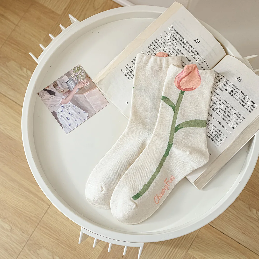 5 Pairs Women Sock Cotton for Autumn Winter Fashion Flower Design 2022 New Arrival Leather Shoes Socks