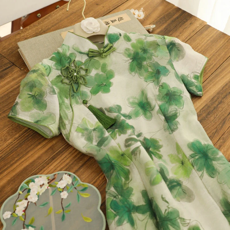 

Traditional Sexy Cheongsam Qipao Modern Romantic Green Printed Cheongsam Spring 2022 Young Improved High-end Elegance