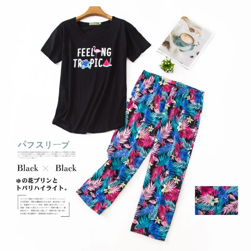 2023 new women's summer short-sleeved capri pants suit knitted cotton home service suit large size ladies pajamas suit